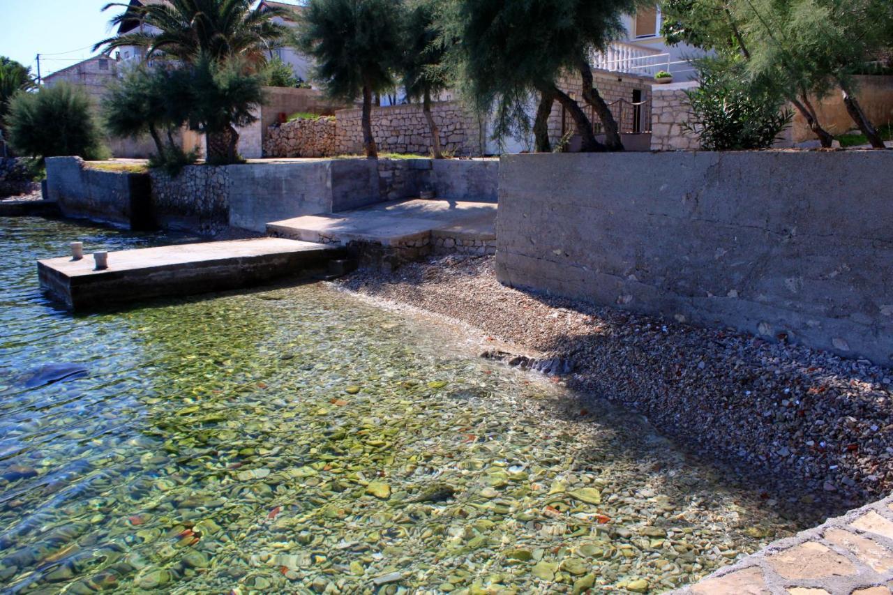 Apartments And Rooms With A Swimming Pool Kali, Ugljan - 14083 Luaran gambar