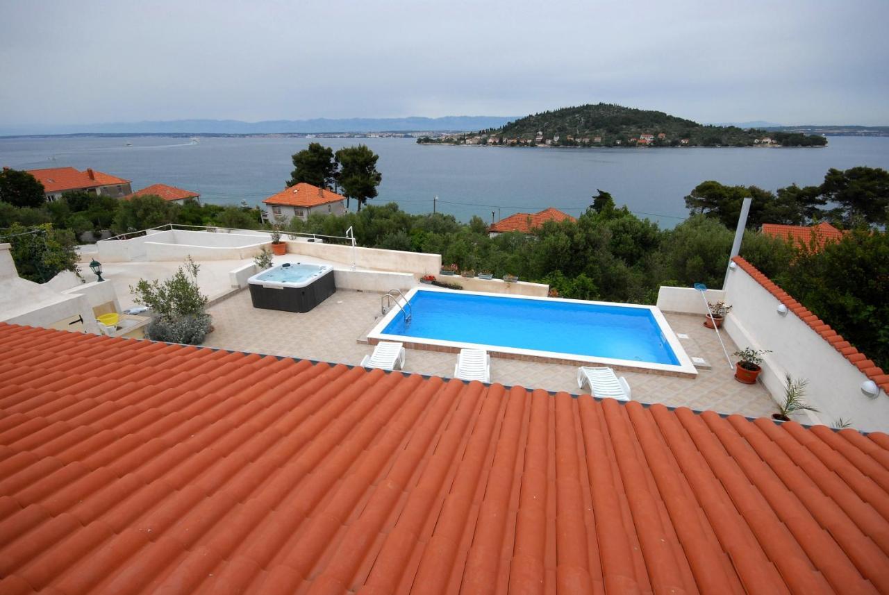 Apartments And Rooms With A Swimming Pool Kali, Ugljan - 14083 Luaran gambar