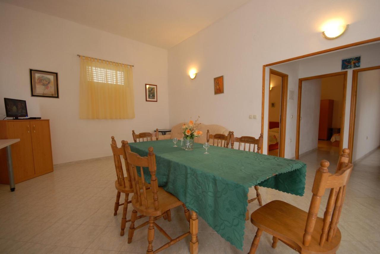 Apartments And Rooms With A Swimming Pool Kali, Ugljan - 14083 Luaran gambar