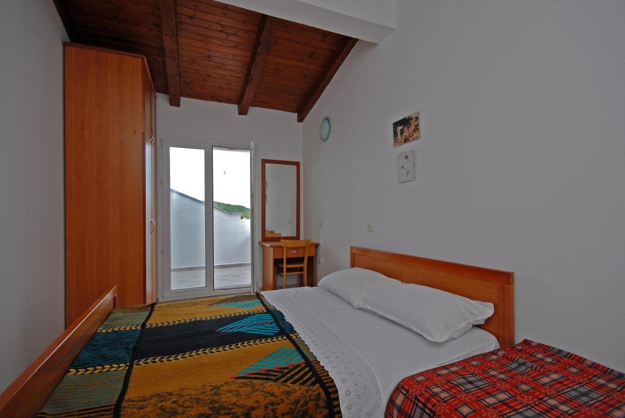 Apartments And Rooms With A Swimming Pool Kali, Ugljan - 14083 Luaran gambar
