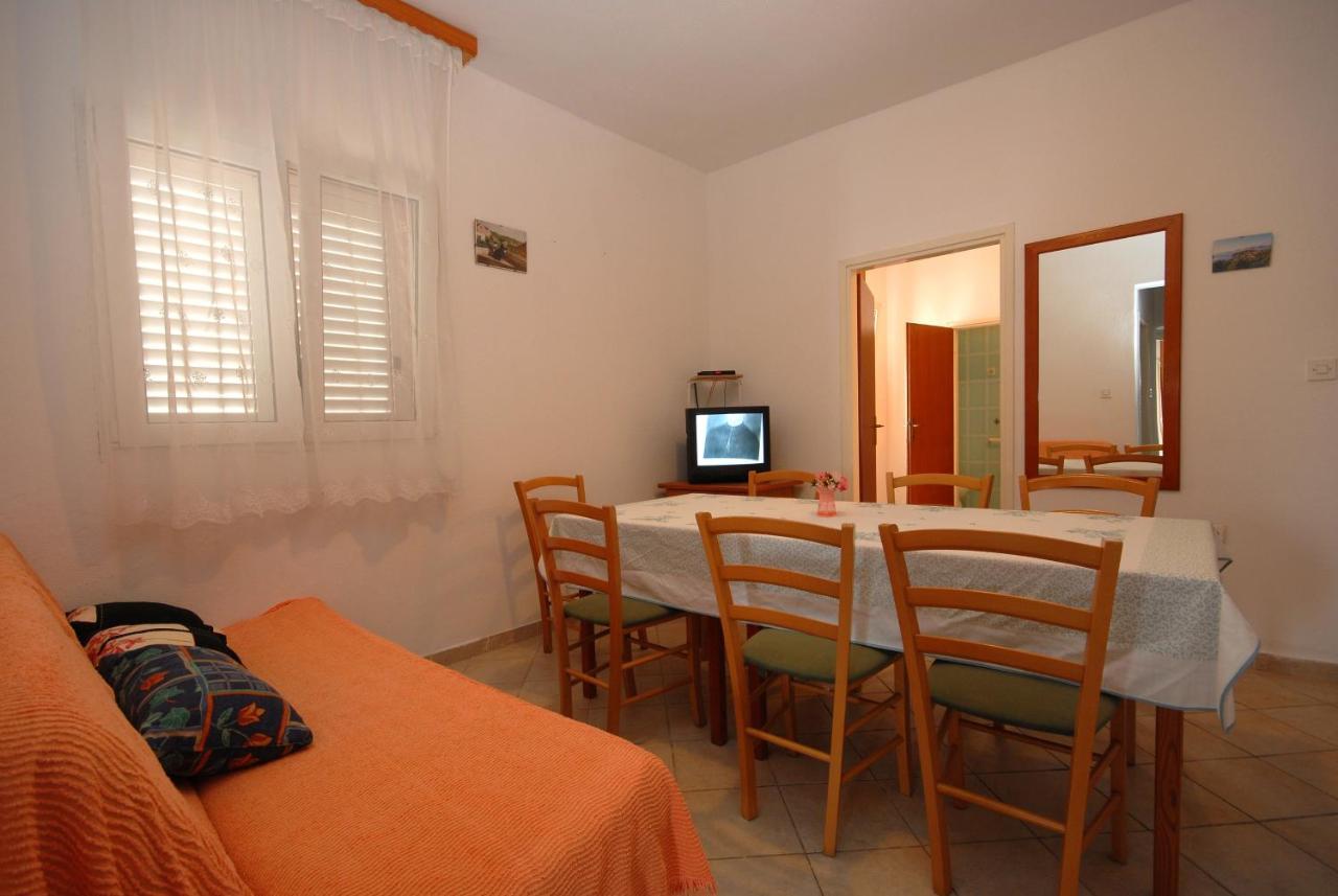 Apartments And Rooms With A Swimming Pool Kali, Ugljan - 14083 Luaran gambar