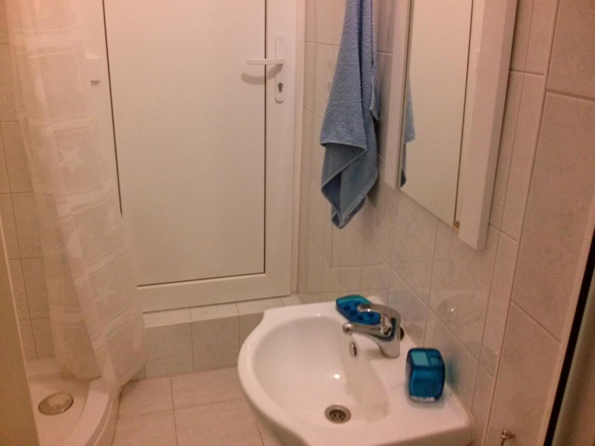 Apartments And Rooms With A Swimming Pool Kali, Ugljan - 14083 Bilik gambar